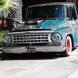 Meet your Posher, Luis